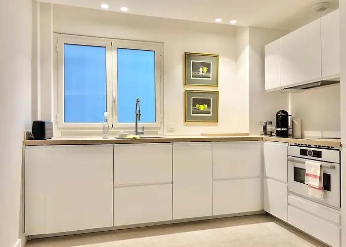 - 2 Bedrooms & 2 Bathrooms - 24p1 Appartamento Cannes