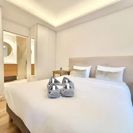 - 2 Bedrooms & 2 Bathrooms - 24p1 *