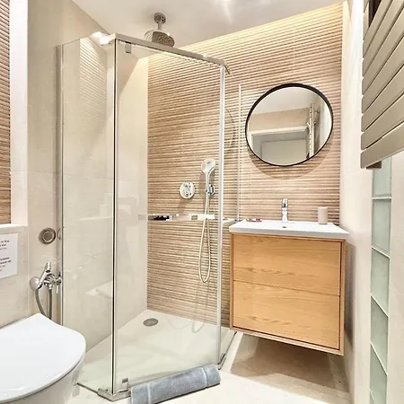 - 2 Bedrooms & 2 Bathrooms - 24p1 דירה *